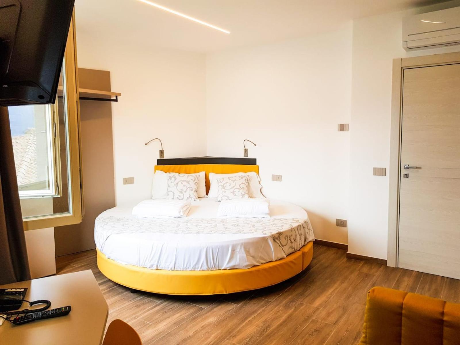 Hotel Pace Brenzone sul Garda Exterior foto